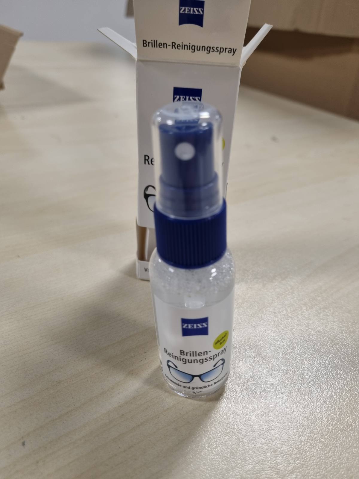 312448 - ZEISS Sprej pastrimi për syzet, 30 ml, për pastrim të butë dhe të plotë të lenteve, pa alkool