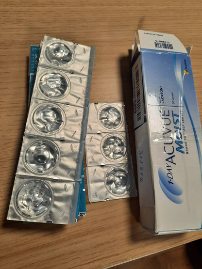 311312 - ACUVUE 1-DAY Acuvue MOIST, Lente kontakti ditore, Mbrojtje nga rrezet UV, +3.75 dioptri, BC 8.5, DIA 14.20, 30 lente