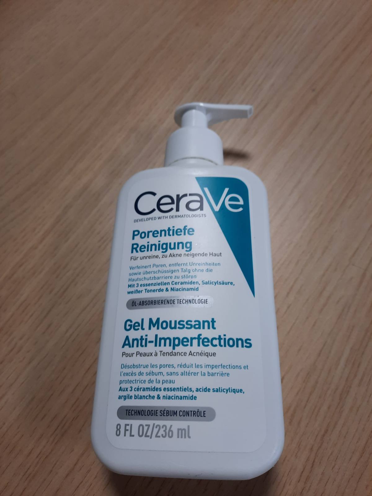 312195 - CERAVE Pastrues për Kontrollin e Njollave, për Lëkurë të Yndyrë dhe të Prirur ndaj Akneve, 236 ml, Me Acid Salicilik dhe Argjilë Pastruese