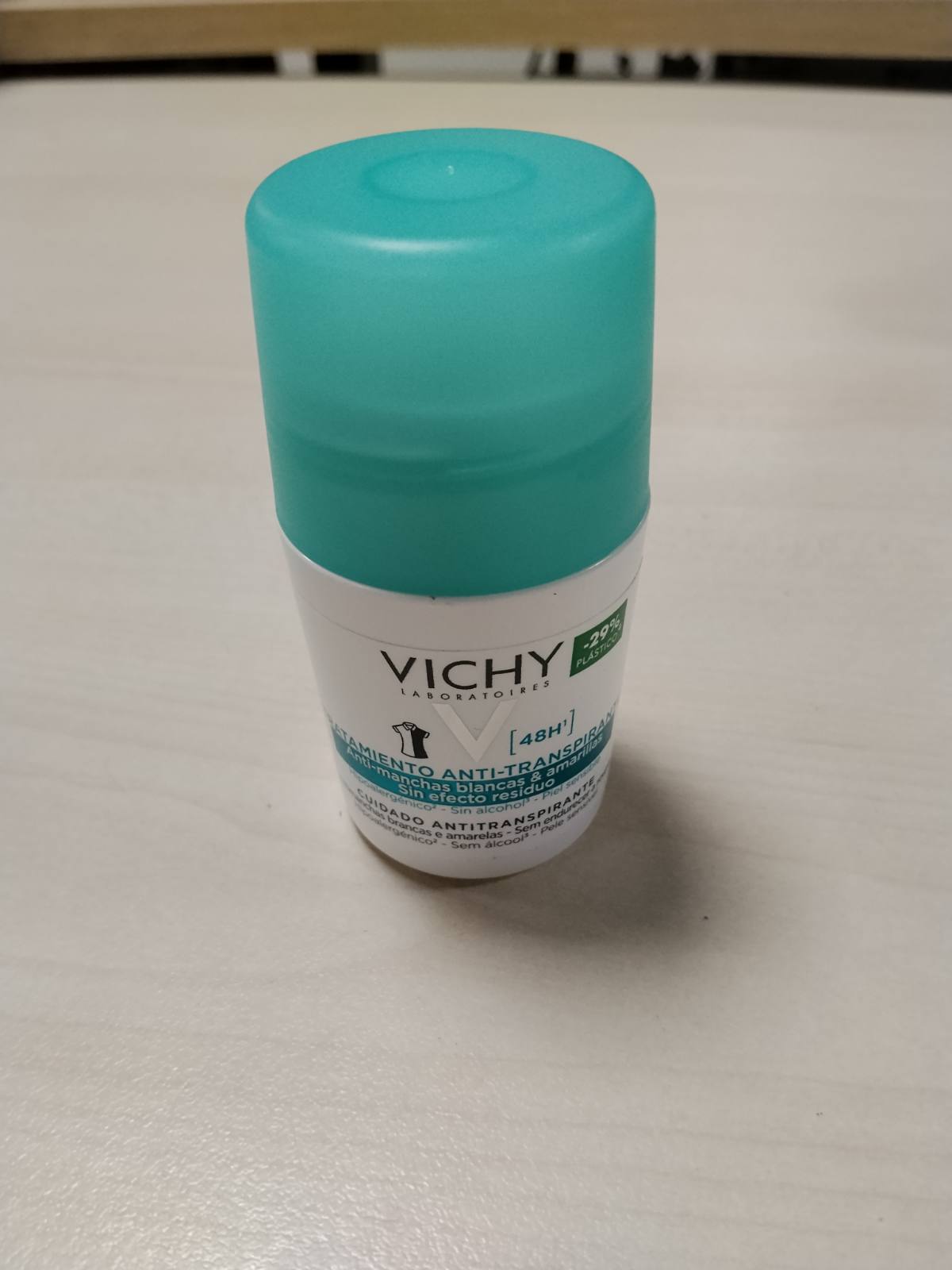 312157 - VICHY Antidjersës 48 orësh, deodorant roll-on për gra dhe burra, 50 ml, rezistent ndaj djersës dhe aromave, për lëkurë të ndjeshme