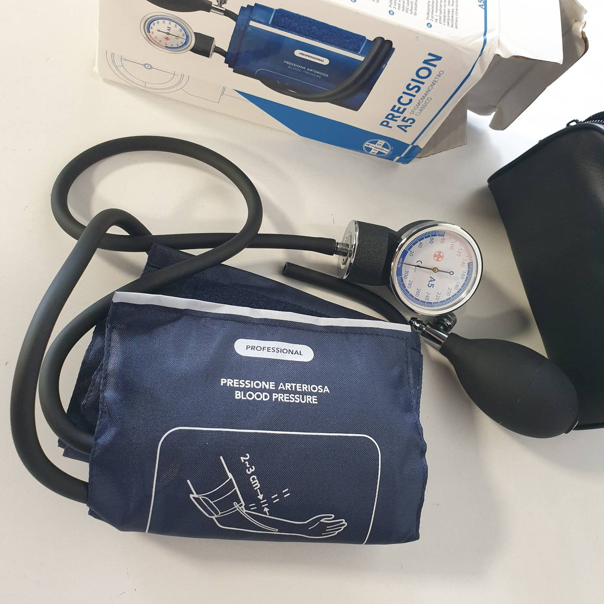 311888 - AIESI Sfigmomanometër Profesional Aneroid Manual për të Rritur pa Stetoskop PRECISION A5