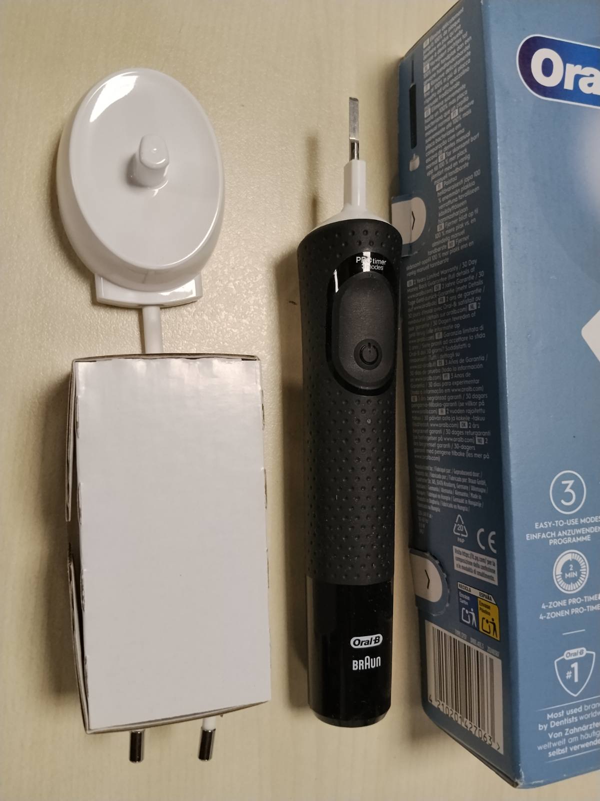 336203 - ORAL-B Furçë dhëmbësh elektrike Vitality Pro, e zezë, 1 kokë