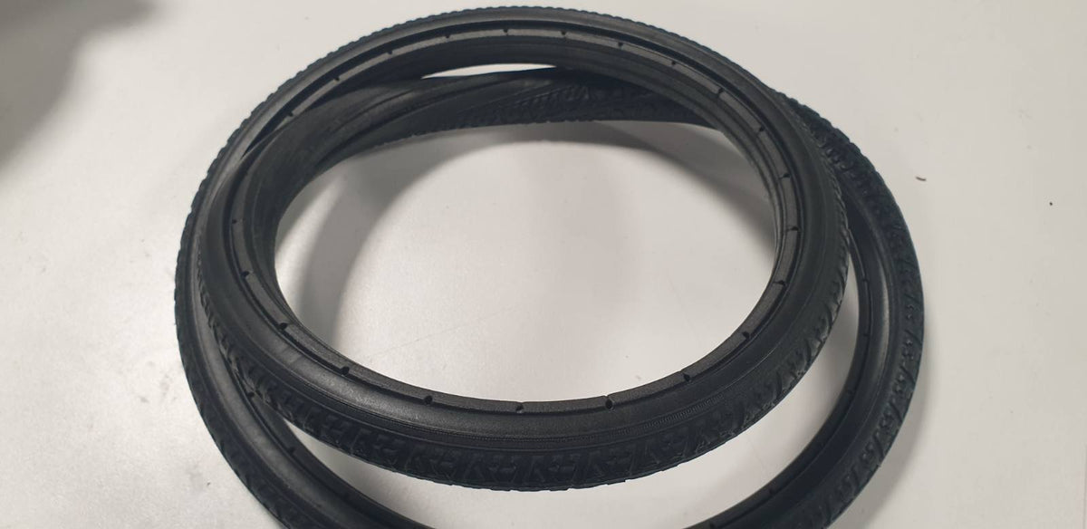 311186 - CLISPEED Goma për Karroca me rrota 24 X 1 3/8, goma e fortë PU, dimensione 56 X 3 cm, 1 copë