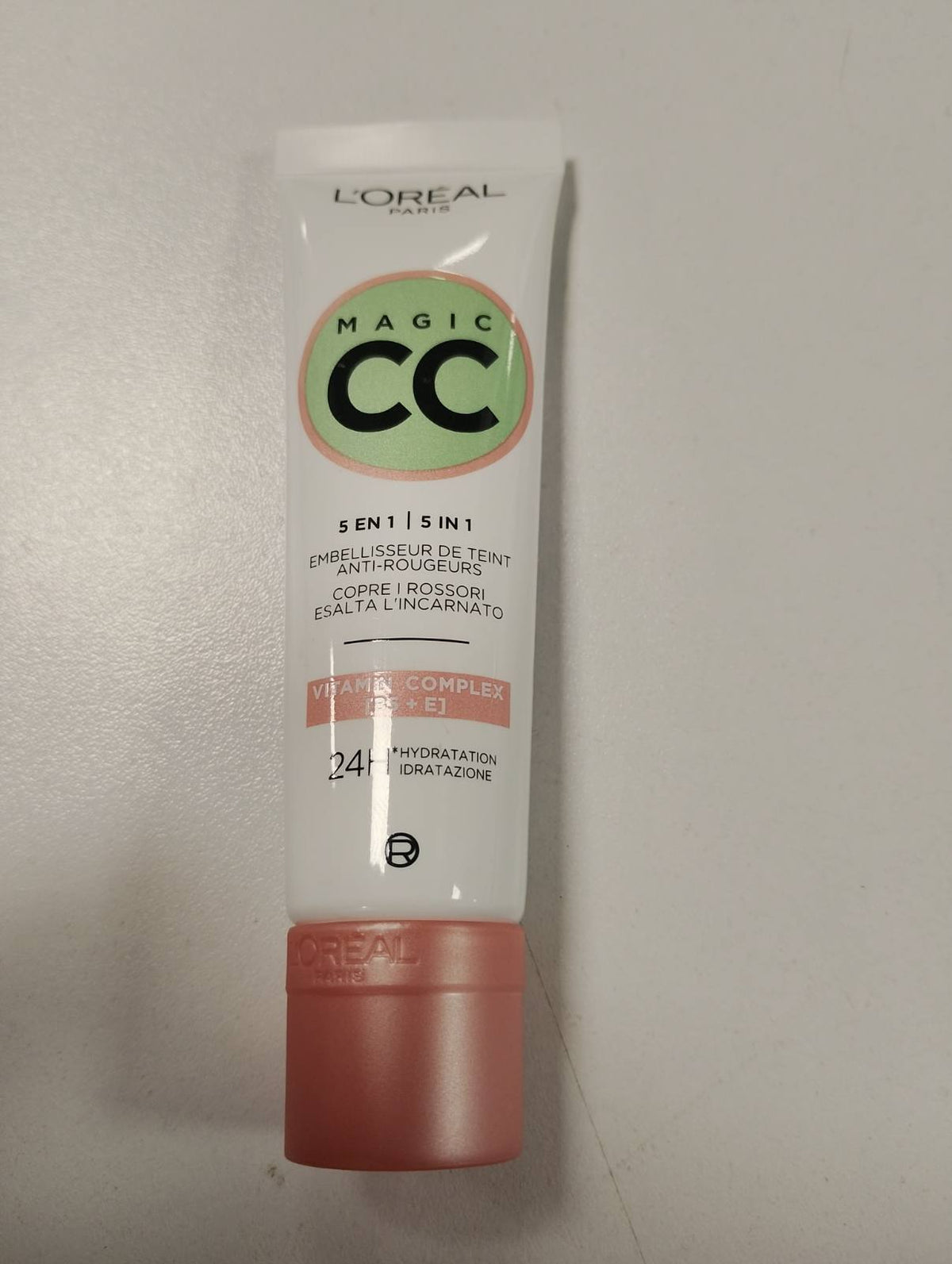 312208 - L'ORÉAL PARIS Krem Magic CC kundër skuqjes për lëkurë të ndjeshme dhe të yndyrshme 30 ml