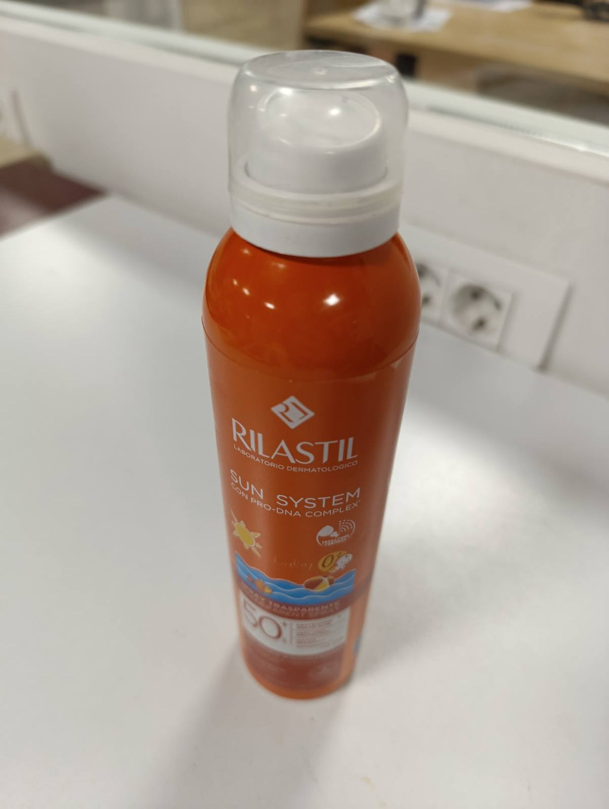 311848 - RILASTIL Sun System Baby Transparent Spray SPF50+, 200 ml, për lëkurë të ndjeshme, rezistent ndaj ujit, pa parfum