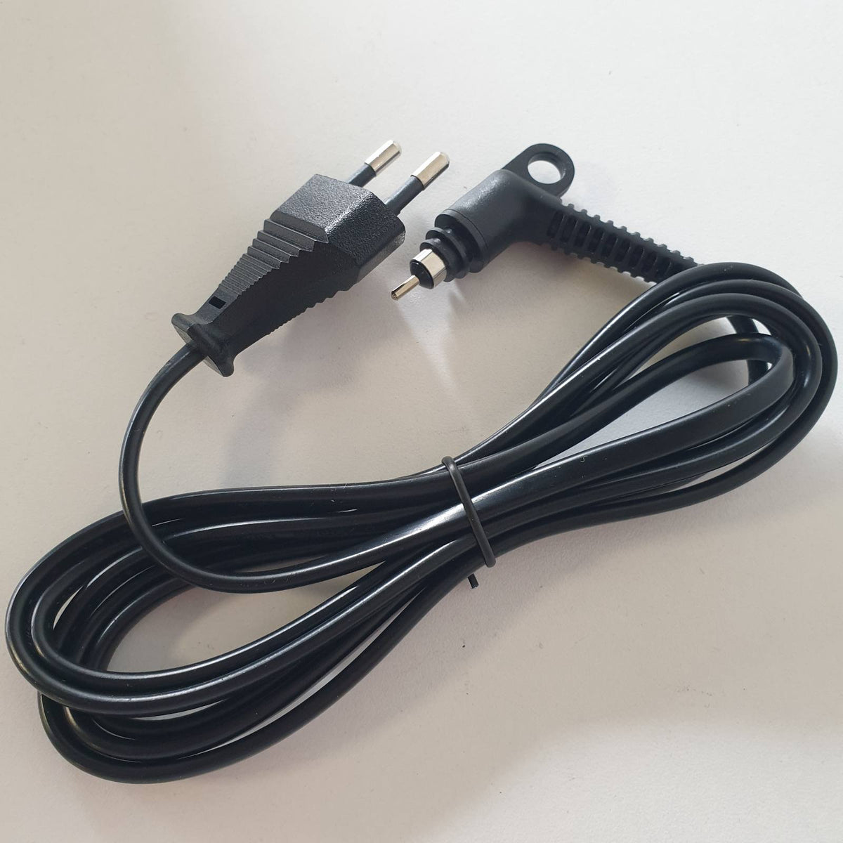 312159 - POWICE KABLLO ENERGJIE PËR PIASTRËN E FLOKËVE, 2m, 0.75mm², KABLLO RROTULLUESE ME LIDHËS RROTULLUES 360°