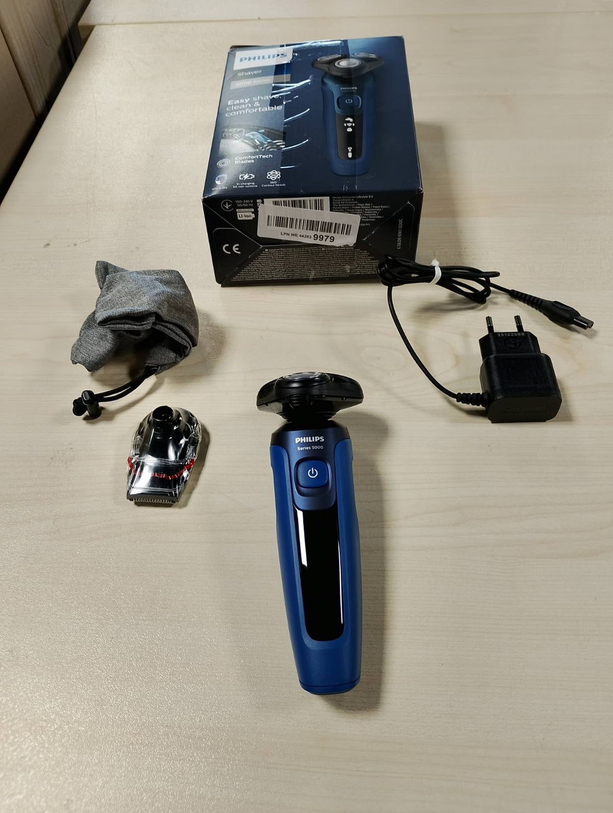 335819 - PHILIPS Makinë rroje elektrike S5466/18 Seria 5000, për lëkurë të lagur dhe të thatë, Tehe vetë-mprehëse ComfortTech, Koka konturuese 360°, Ekran LED