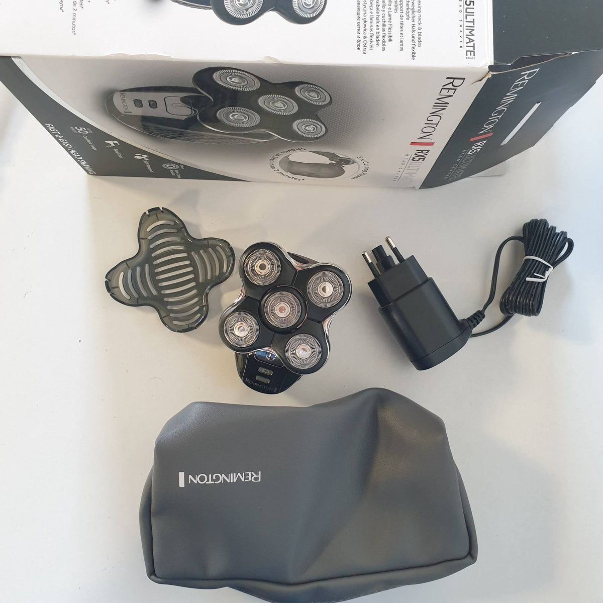335857 - REMINGTON Briskë për Meshkuj me Kokë Tullace - Teh fleksibël me dy pista, 5 koka rroje, Makinë prerëse RX5 XR1501