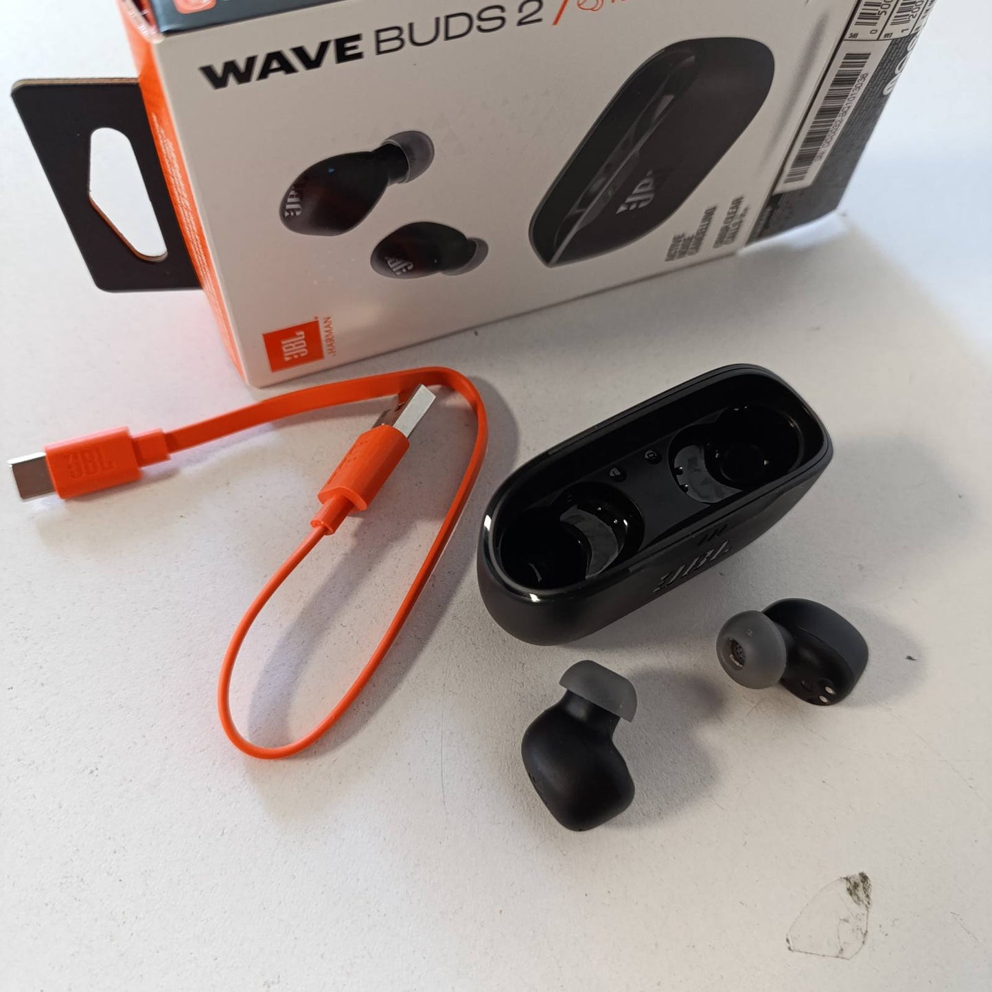 272950 - JBL Kufje Wave Buds 2, pa tel Bluetooth, anulim zhurme, 40 orë, IP54, e zezë