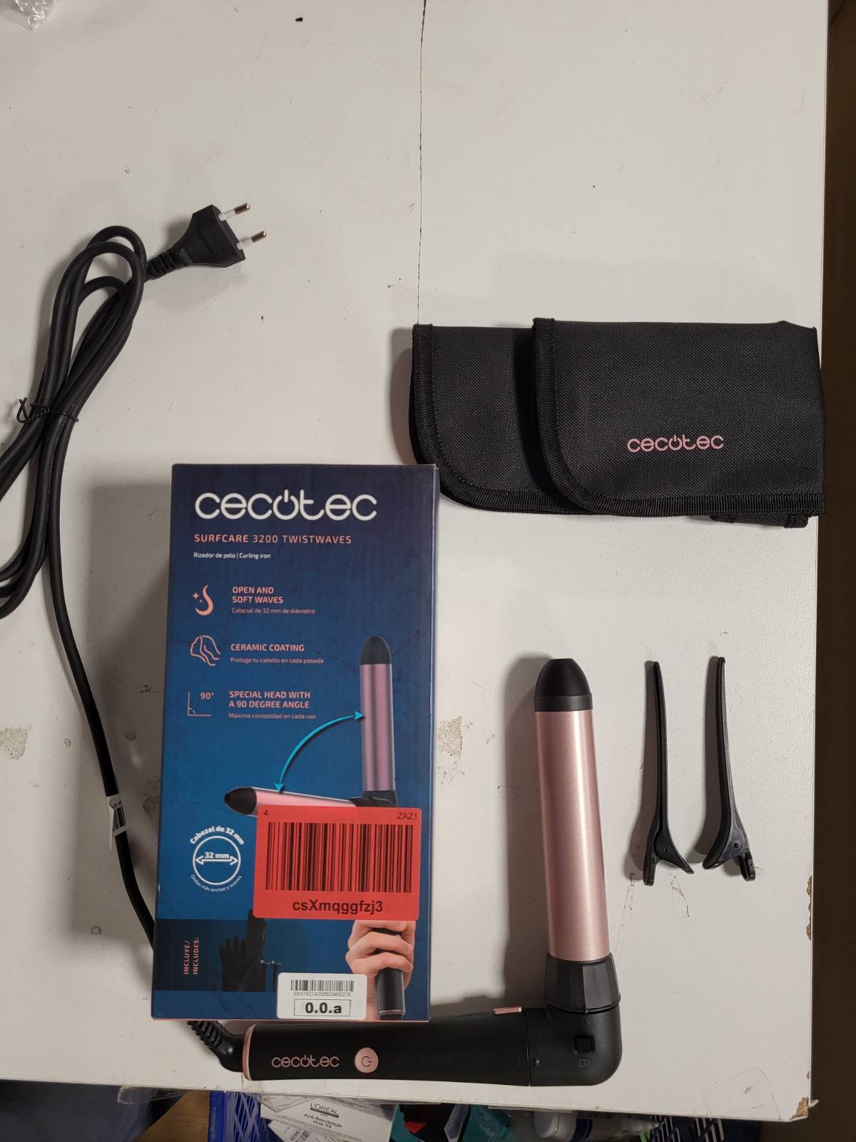 271577 - CECOTEC Stirafrisa SurfCare 3200 TwistWaves, 60W, Pllakë me diametër 32 mm, Kënd 90°, Temperaturë e rregullueshme, Dorezë ngrohjeje, Kuti dhe 2 Kapëse, Kordon rrotullues