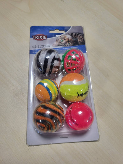 220654 - Set of 6 different Trixie cat balls, 3.5–4 cm in diameter.