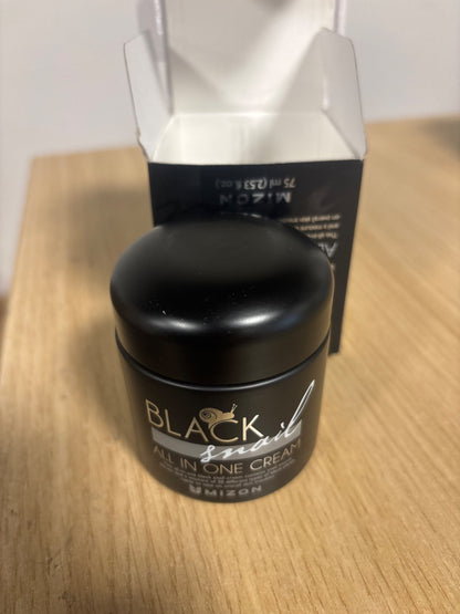 308397 - MIZON Black Snail All in One Cream – Krem shumëfunksional për fytyrën me ekstrakt të kërmillit të zi, 75 ml (2.54 fl oz).