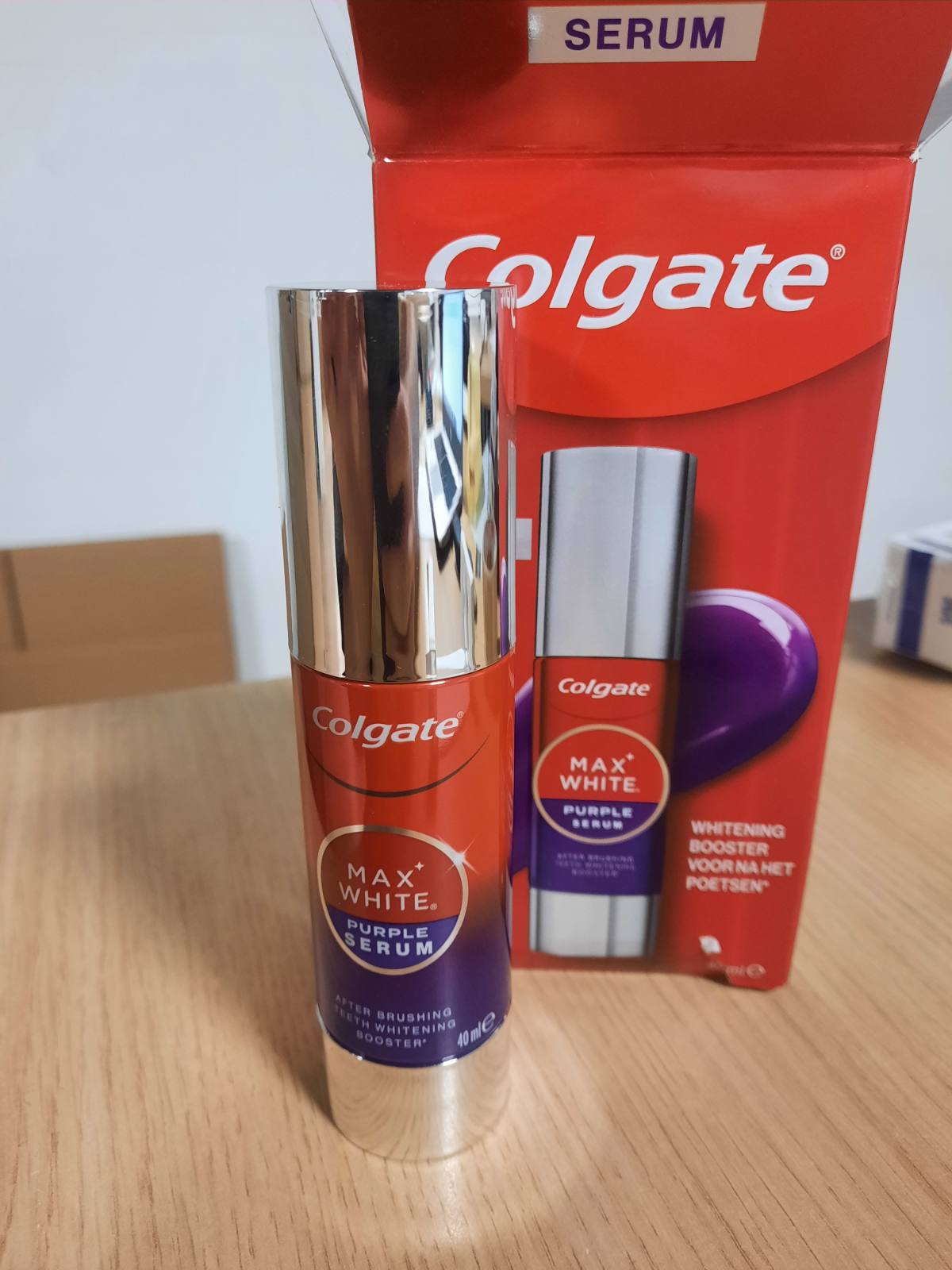298137 - COLGATE - Serum Max White Purple - Përforcues bardhësie pas larjes së dhëmbëve për korrigjim të menjëhershëm të nuancës - Për një buzëqeshje më të bardhë dhe më të shndritshme që nga përdorimi i parë - 40 ml