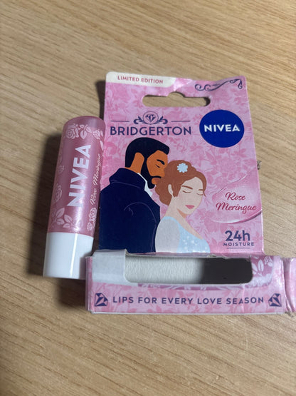 295154 - Krem trupi me hidratim 24 orësh Bridgerton Limited Edition Rose Meringue