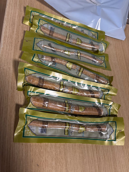225089 - Miswak, shkop për pastrimin e dhëmbëve i përpunuar në mënyrë natyrale e higjienike dhe i paketuar me vakum. Marka: Miswak, Lloji i produktit: Shkop i marrë nga pema arabe për larjen e dhëmbëve , 7 cope.