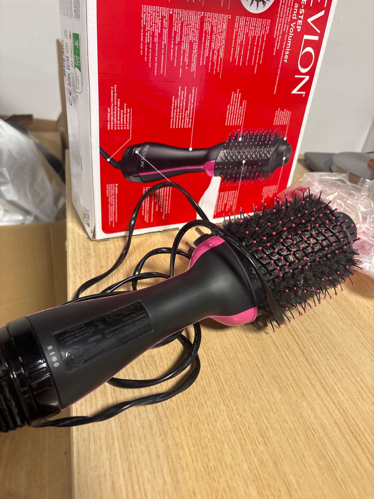 281069 - [OUTLET] Tharëse për flokë Revlon One-Step RVDR5222E, e zezë