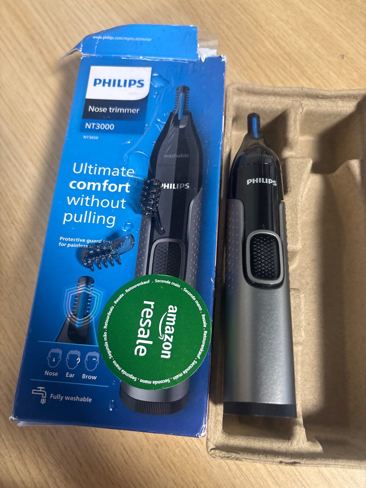 216122 - Philips Eyebrow and Nose Trimmer, NT3650/16 → Trimer Philips për vetulla dhe hundë, NT3650/16.