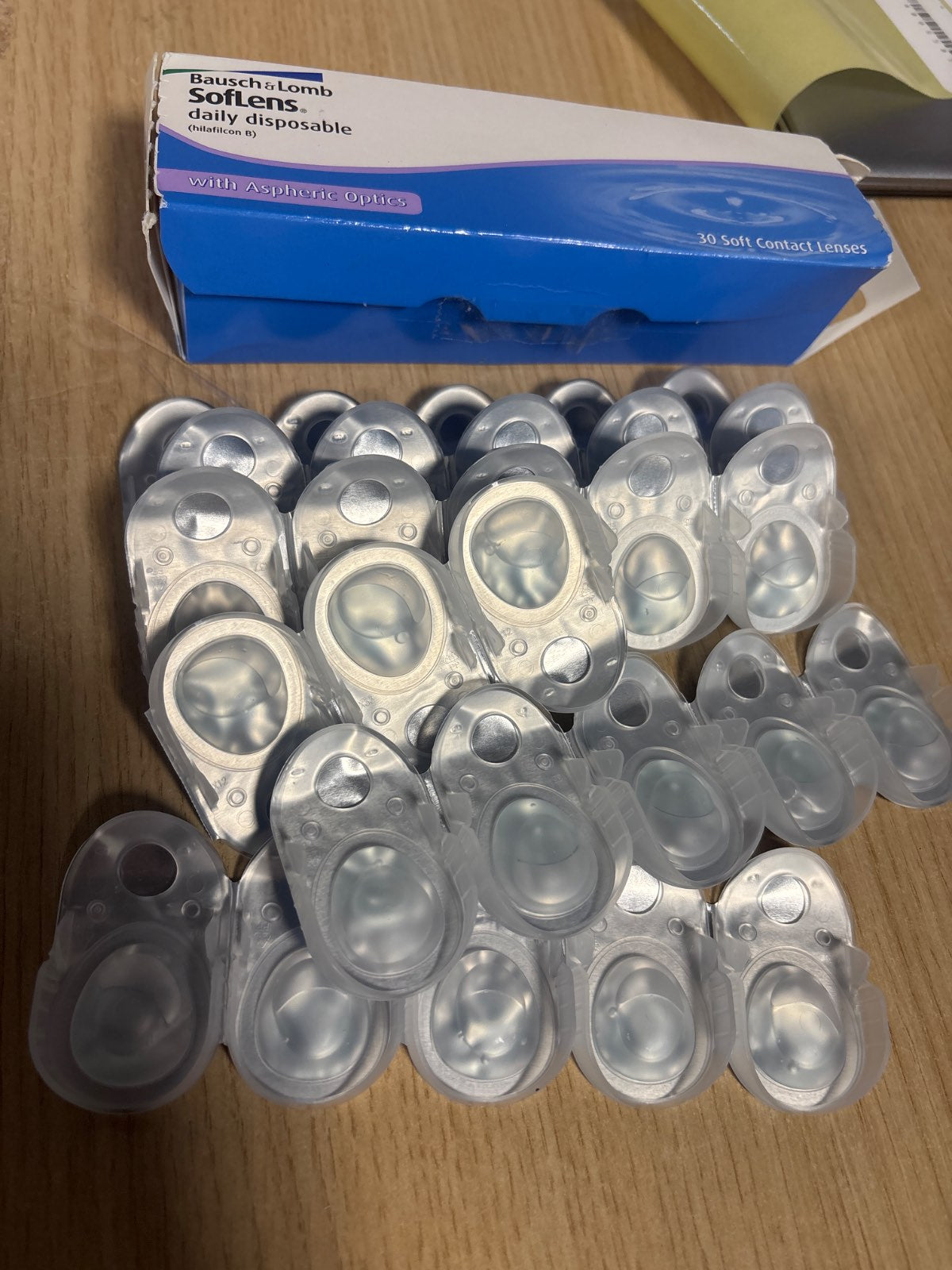158550 - CooperVision Aspire Go Max UV Spherical Daily Disposable Hydrogel Lenses (30 Lenses/Box) (Power: -0.75) – Lente kontakti ditore njëpërdorimshe CooperVision Aspire Go Max UV me material hidrogel, mbrojtje UV, lente sferike, 30 copë në kuti, dioptr