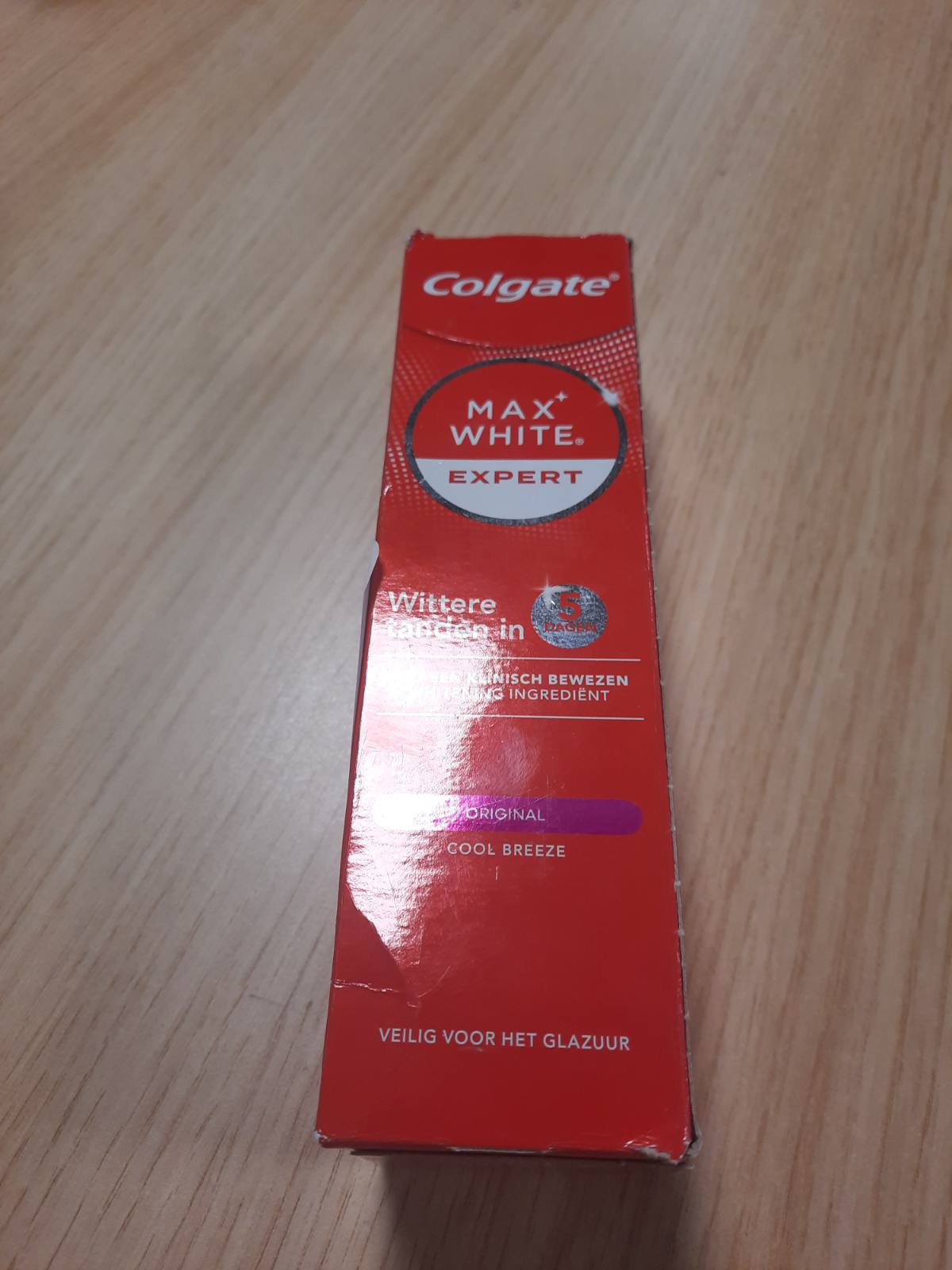 311473 -Colgate Max White Expert për dhëmbë më të bardhë