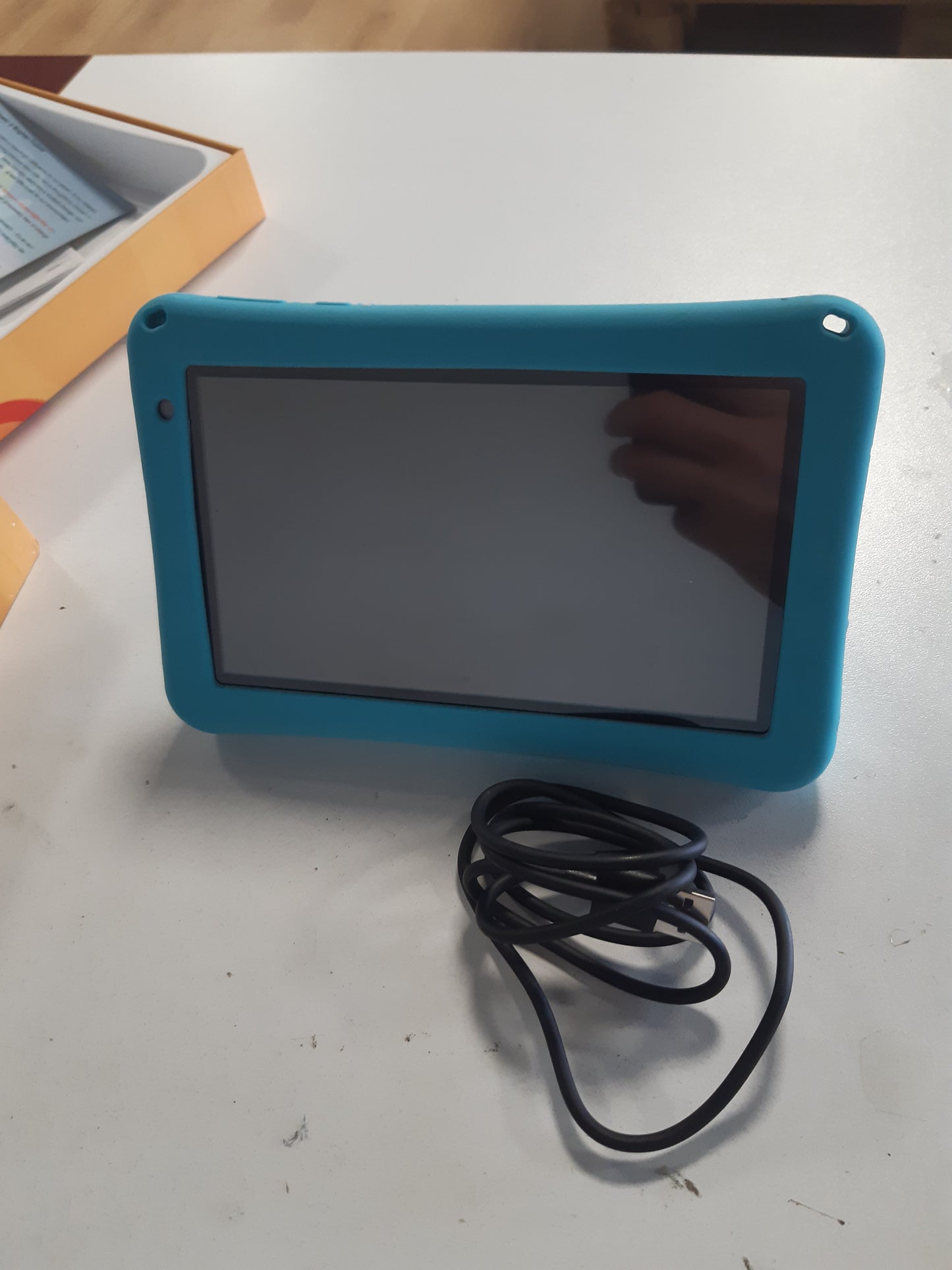 267981 - BISAIKASOW Tablet për Fëmijë 7 inç, Android 13, Octa-Core, 8GB+64GB, Bateri 5800mAh, Kamera e Dyfishtë 5+8MP, Kontroll Prindëror, Mbështjellës Silikoni Rezistente ndaj Goditjeve, I Certifikuar GMS, Aplikacione Edukative (Blu)