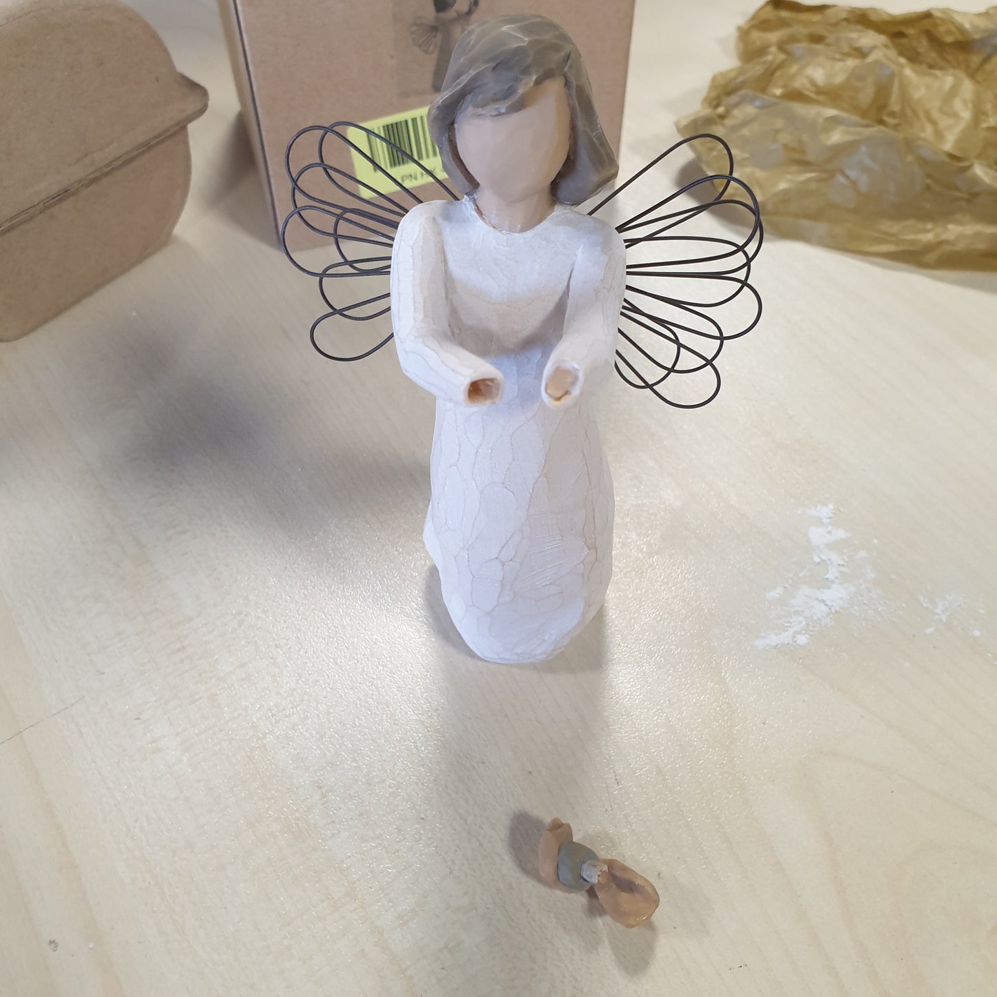 208758 - ENESCO Figurinë Willow Tree - Engjëll i Shpresës, Materiali: Gelqere.
