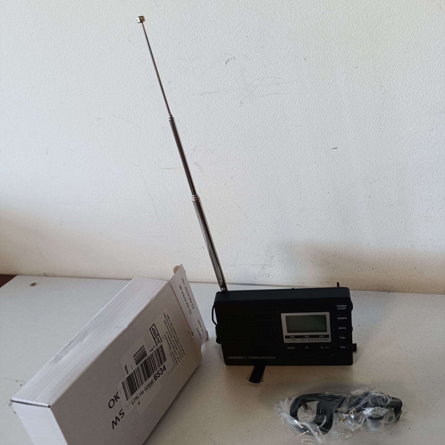 267033 - COVVY Radiomarrës portativ AM/FM/SW1-7 me 9 banda, radio dixhitale me ekran 12/24 orësh, alarm, funksionim me bateri