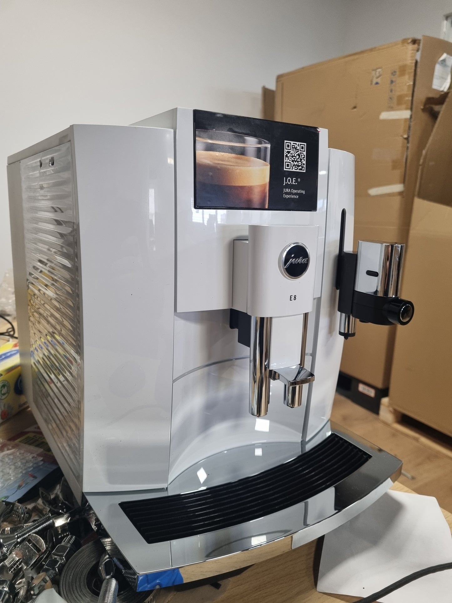 162086 - JURA E8 (EC) Makinë Espresso Plotësisht Automatike me Kapacitet 1.9L
