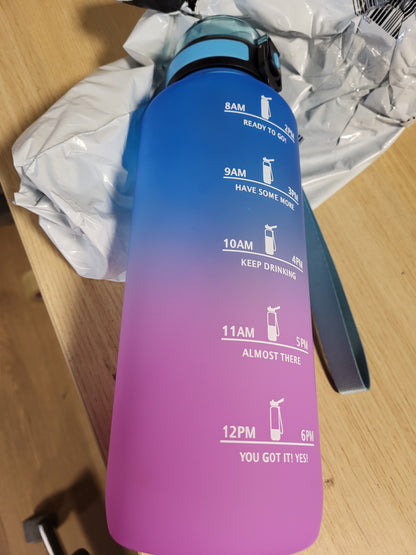 257573 - Motswedi Shishe uji 1.5 litra me shënues kohor, e papërshkueshme nga rrjedhjet, blu vjollcë