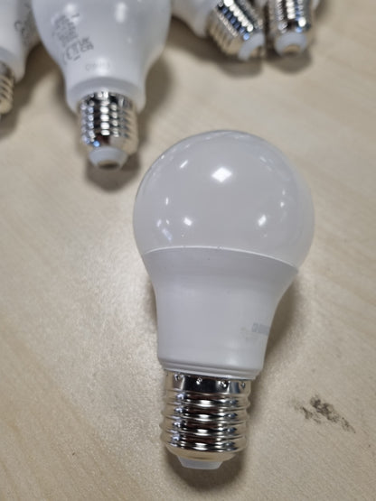 214944 - AMAZON BASICS Llambë LED E27 A60, 14W, e bardhë e ngrohtë, me errësim - Pako me 6 copë