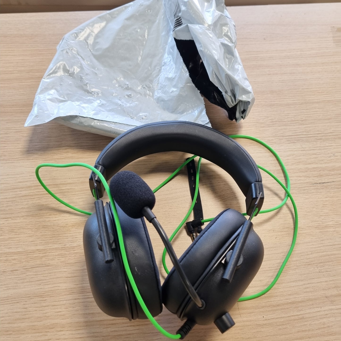 268131 - RAZER BlackShark V2 X - Kufje për Lojëra (Kufje me Tel me Drajverë 50 mm, Anulim Zhurme për PC, Mac, PS4, Xbox One dhe Switch) - E Zezë