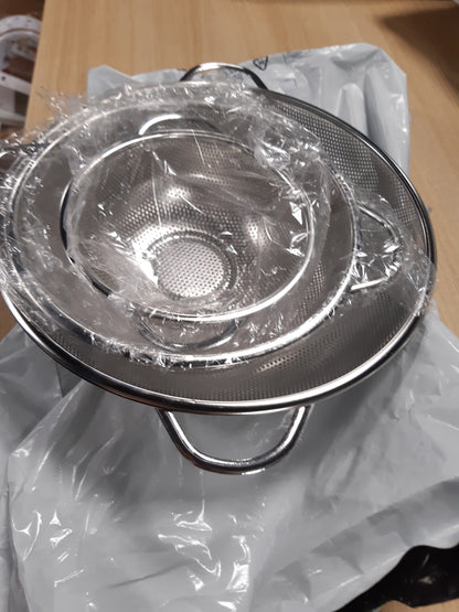 173326 - SETI ADIDAS me 3 kullesa të lëmuara për makarona prej çeliku inox me doreza, kullesë për kuzhinë me mikro-perforim të shkëlqyer dhe sitë metalike 16cm/22cm/28cm për makarona.