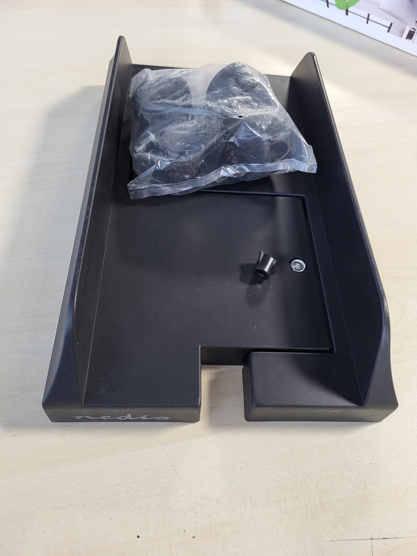 266956 - NEDIS MBËSHTETËSE PËR TAVOLINË | GJËRSI E RREGULLUESHME/PLOTËSISHT E LËVIZSHME | 14.5-24.2 CM | 20 KG | PLASTIKË/METAL | E ZEZË, CSTD101BK