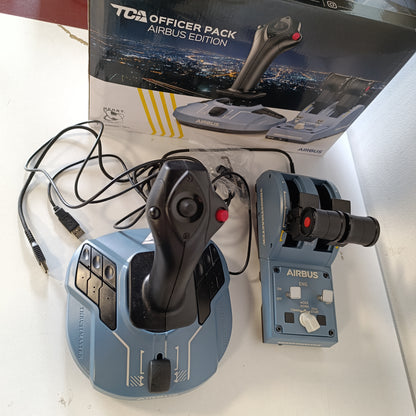 267633 - THRUSTMASTER TCA Officer Pack Airbus Edition - Replikat ergonomike të levës anësore dhe kuadrantit të gazit për PC