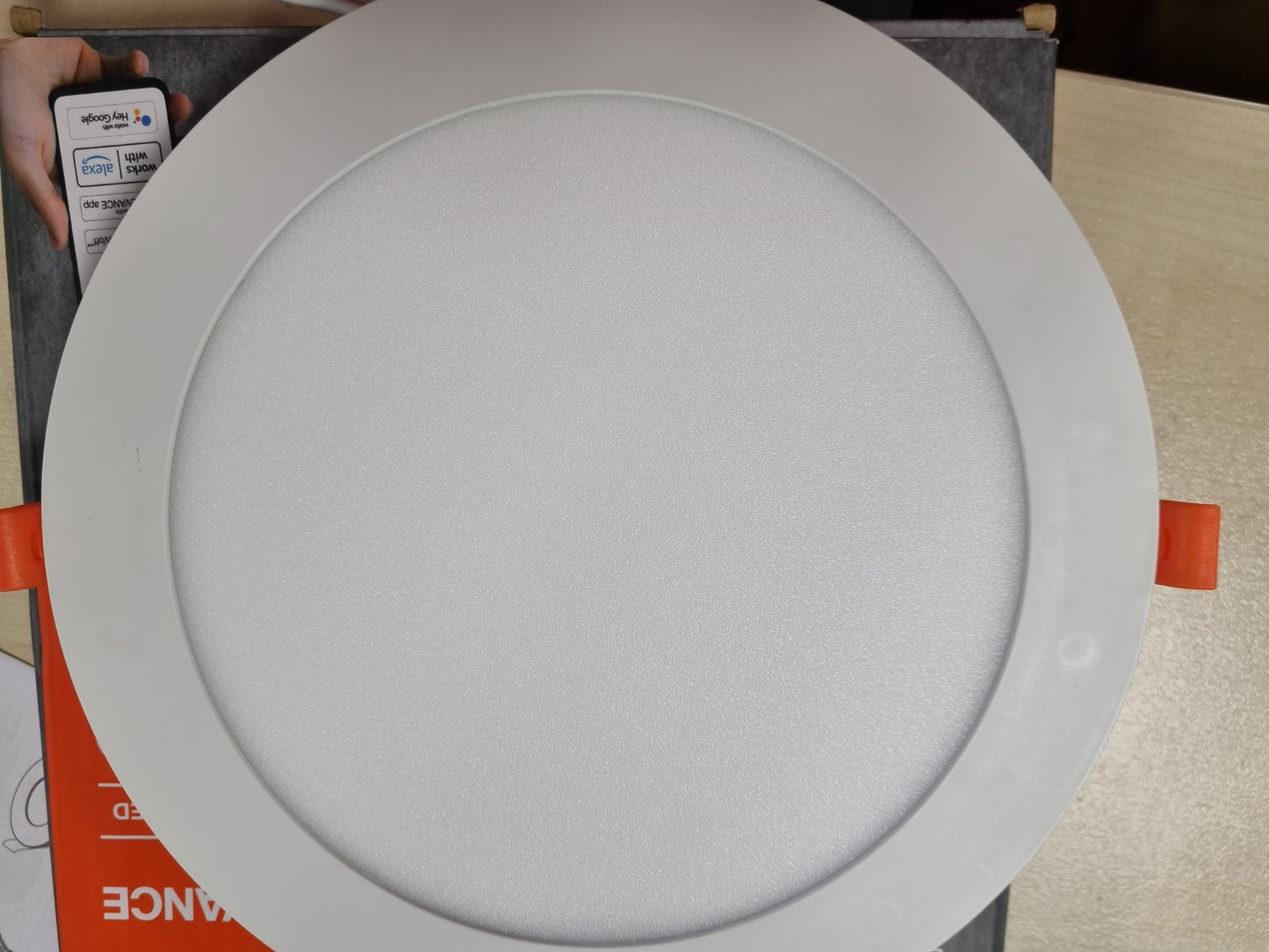214851 - LEDVANCE Ndriçues Tavani: SMART RECESS SLIM DOWNLIGHT TW / 22 W, 220-240 V, Këndi i rrezes: 110°, E bardhë dinamike, 3000-6500 K, Materiali i trupit: plastik, IP20, Pako me 1 copë