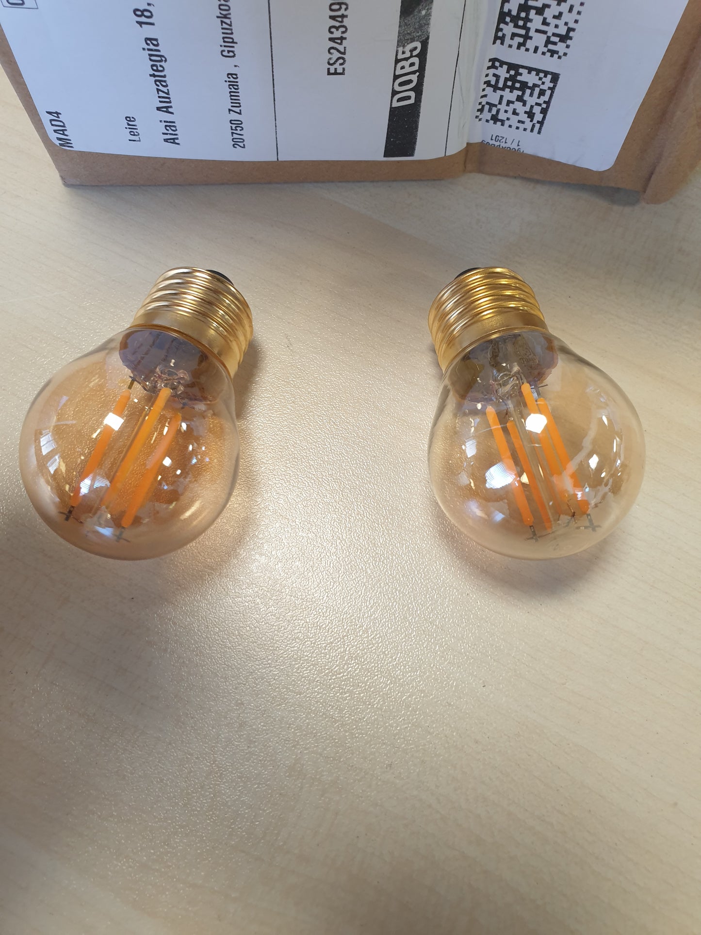 216176 - G80 Llambë LED E27 4W, 220-240V, 400LM, e bardhë e ngrohtë 2700K, pako me 2