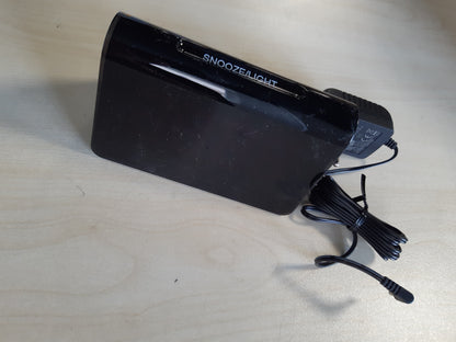 214139 - Orë alarmi dixhitale me radio TFA Dostmann ICON, 60.2543.05, Alarm me kohëzgjatje individuale shtyrjeje, 2 nivele ndriçimi, Shifra LED shumë të kuqe të ndritshme, Orë e kontrolluar me radio, e zezë