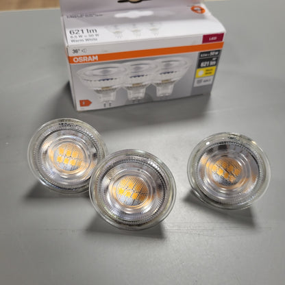 262375 - OSRAM Llambë LED Star MR16 për prizë GU5.3, llambë reflektuese, dizajn qelqi, 621 lumen, e bardhë e ngrohtë (2700K), zëvendësim për llambat inkandeshente konvencionale 50W, pa errësim, pako me 3 llamba