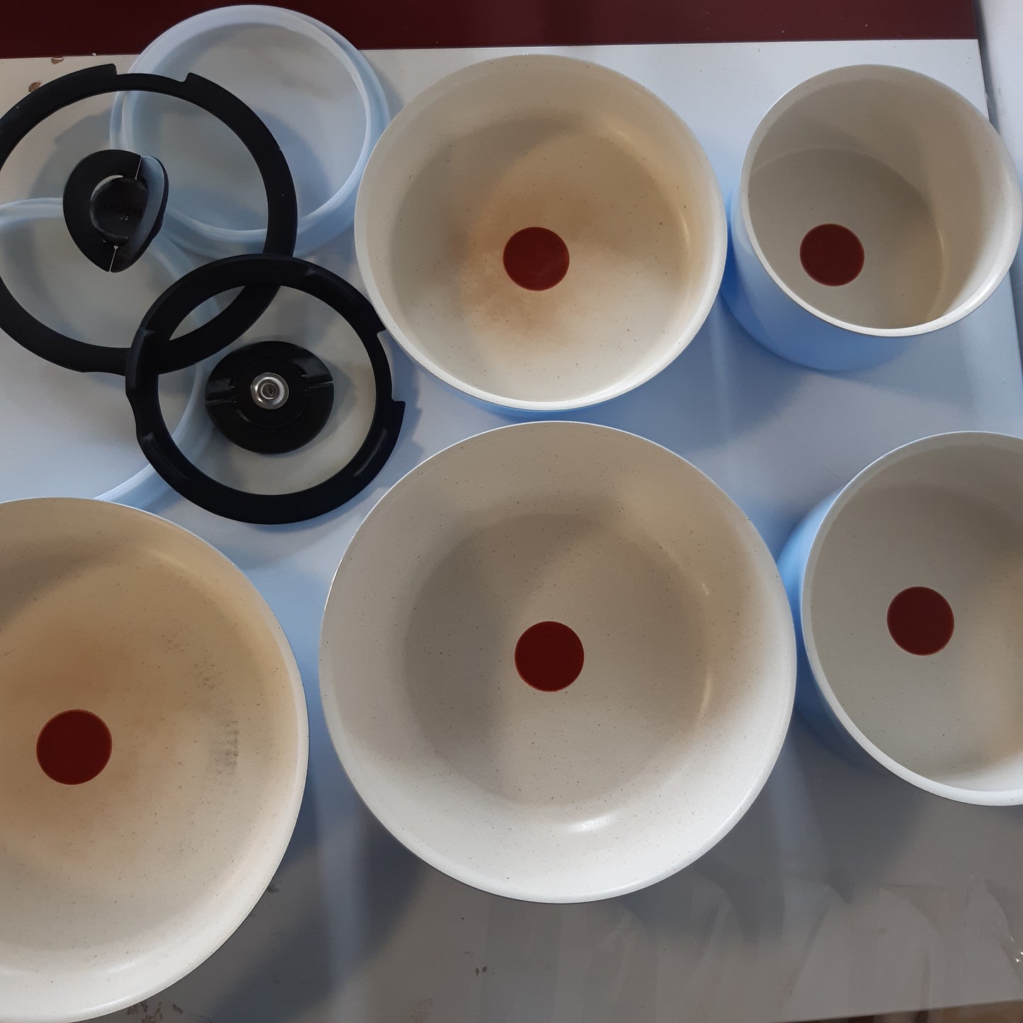 221051 - TEFAL Set enësh gatimi Ingenio Serenity, 11 pjesë, veshje jo ngjitëse, doreza të sigurta dhe të lëvizshme, dizajn grumbullues, L827SB04