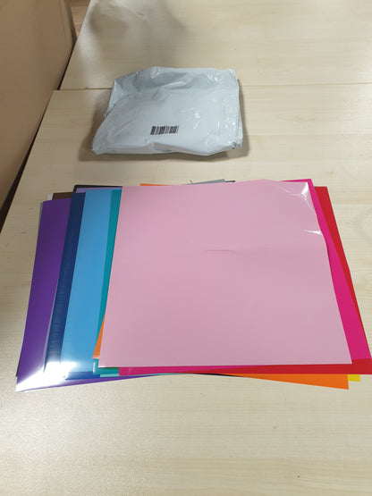 222406 - VINIL ME TRANSFERIM NXEHETIE | Cricut, 20 Fletë, 30.5 cm x 30.5 cm (12" x 12"), Vinil Tekstili për Veshje