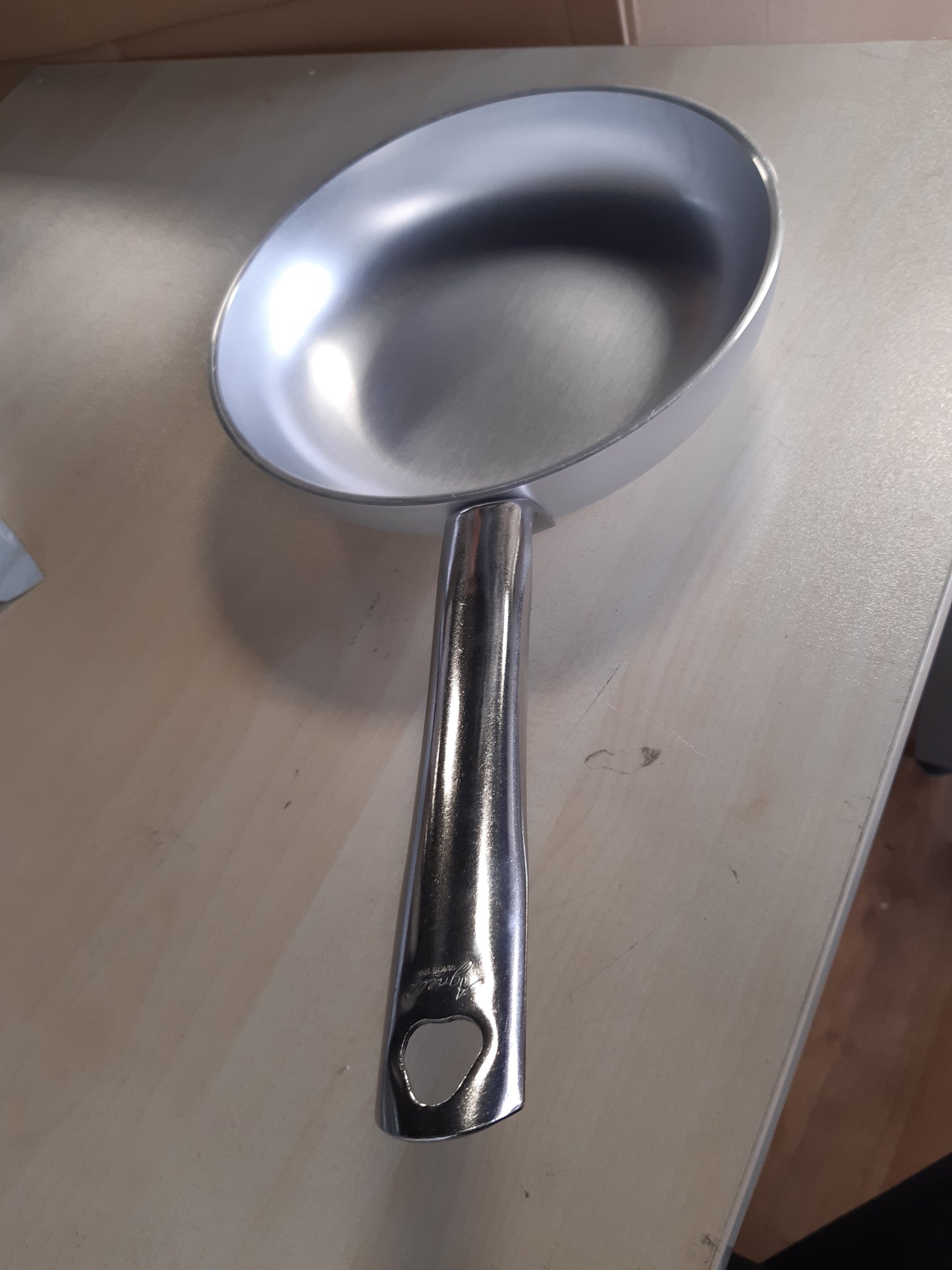 191469 - PENTOLE AGNELLI ALMR1111B24 Tigan i lartë prej aluminiu, i argjëndtë, 24 cm