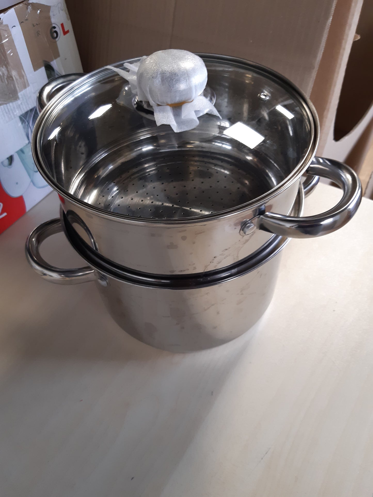 250647 - KAMBERG - Kuskus 3-në-1 Tenxhere / Avullore / Tavë, Diametër 22cm, Kapacitet 6 litra, Çelik inox me cilësi të lartë, Kapak qelqi, I përshtatshëm për të gjitha sobat, përfshirë induksionin