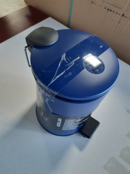 241289 - SPIRELLA Kosh për pedale Adelar, Çelik mat, Mekanizëm mbylljeje i heshtur, Veshje rezistente ndaj gjurmëve të gishtave, Dizajn modern, Blu mat, Kapacitet 3L