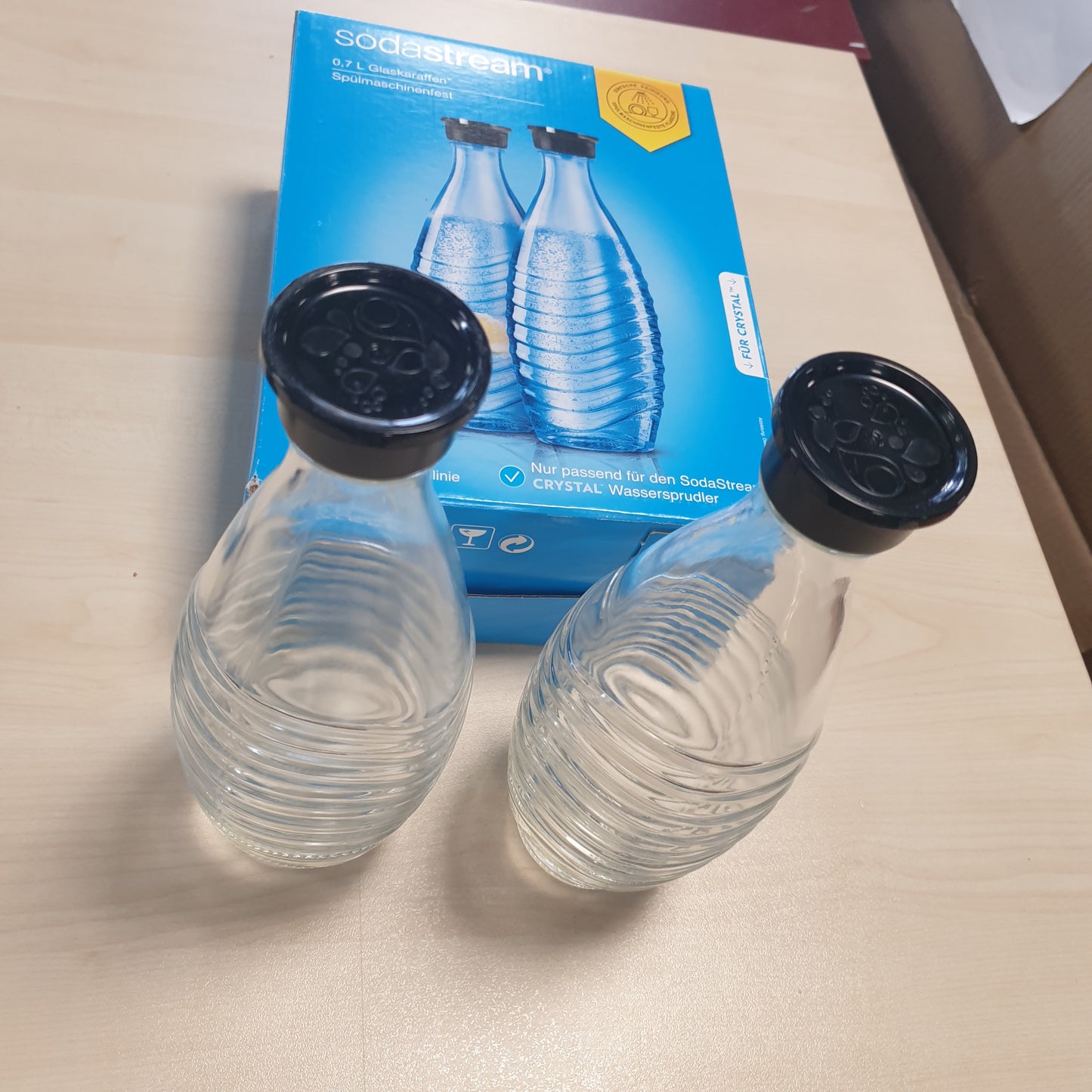 262148 - SODASTREAM Karafe qelqi - Set me 2 të ripërdorshme; Karafe uji të sigurta për lavastovilje; Karafe me gaz 0.7 L; e përputhshme me Penguin dhe Crystal; Miqësore me mjedisin