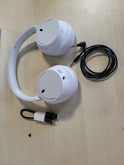 267694 - SONY WH-CH720N - Kufje Bluetooth pa tel me anulim zhurme, deri në 35 orë jetëgjatësi baterie, funksion karikimi të shpejtë, të bardha