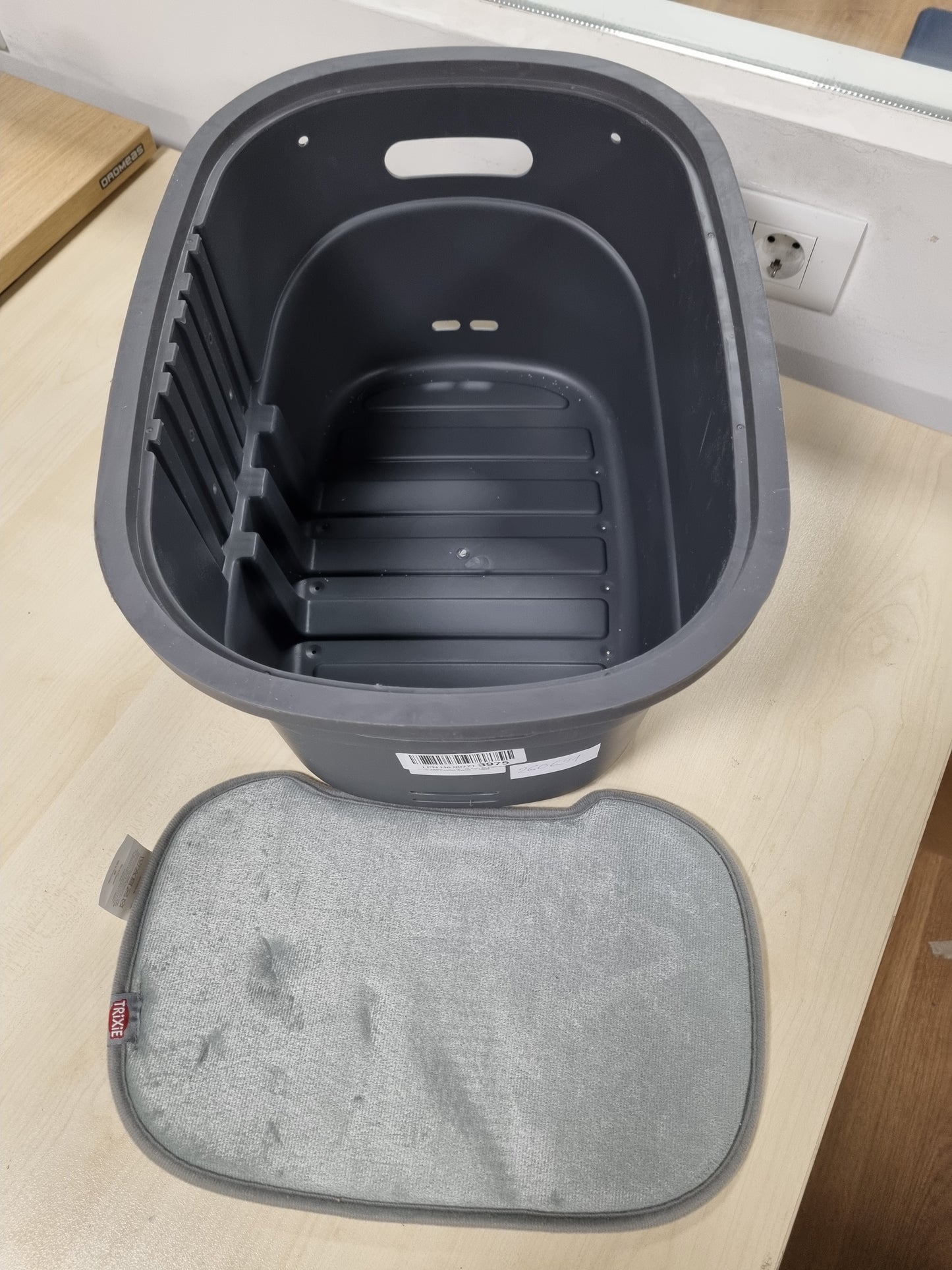 260691 - TRIXIE | Shportë biçikletash për qen, e montuar përpara, deri në 5 kg, 42 x 39 x 30 cm, për timon 22–32 mm, plastike dhe rrjete me mbyllëse me lirim të shpejtë - 13096