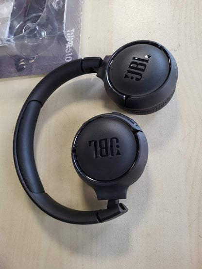 268062 - JBL Kufje Tune 510 BT Bluetooth On-Ear, të zeza, palosshme, deri në 40 orë jetëgjatësi e baterisë