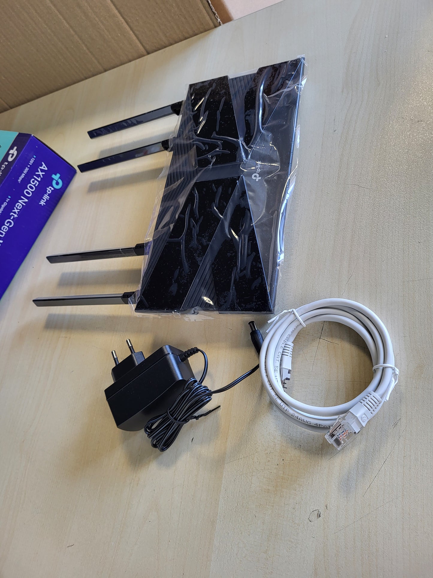 266158 - TP-Link Archer AX10, Router WiFi 6 AX1500, 3 Porta Gigabit, OFDMA dhe MU-MIMO, mbështetje për shumë pajisje, kontroll nëpërmjet aplikacionit Tether, i pajtueshëm me Alexa, ngjyra: e zezë