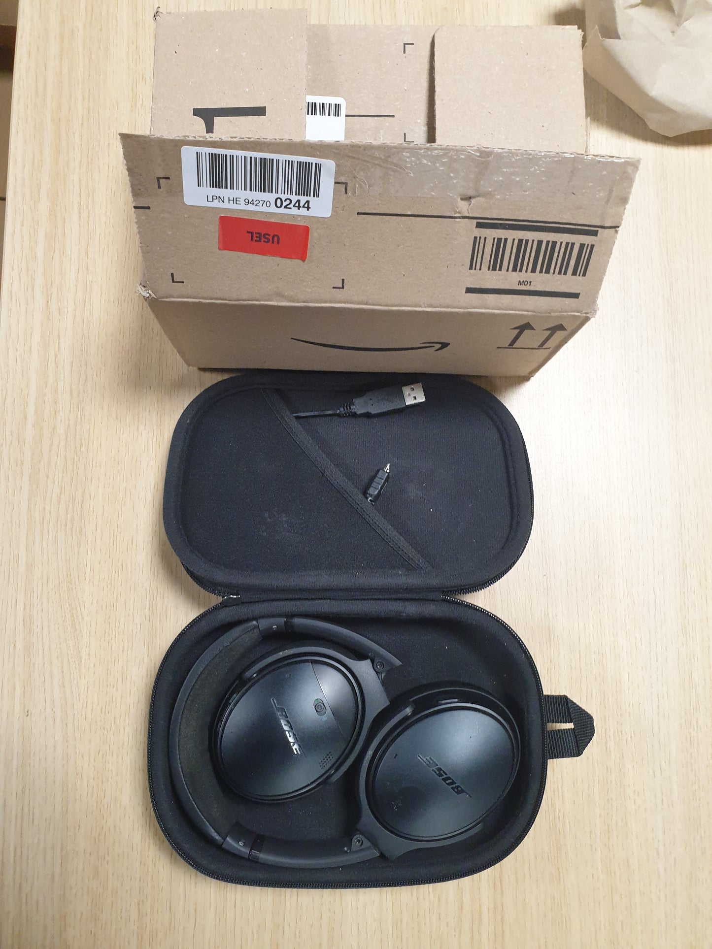 127191 - BOSE QuietComfort 35 II - Kufje Bluetooth me Anulim Zhurme, Pa Tel mbi Vesh, me Mikrofon të Integruar dhe Kontroll Zëri Alexa, të Zeza