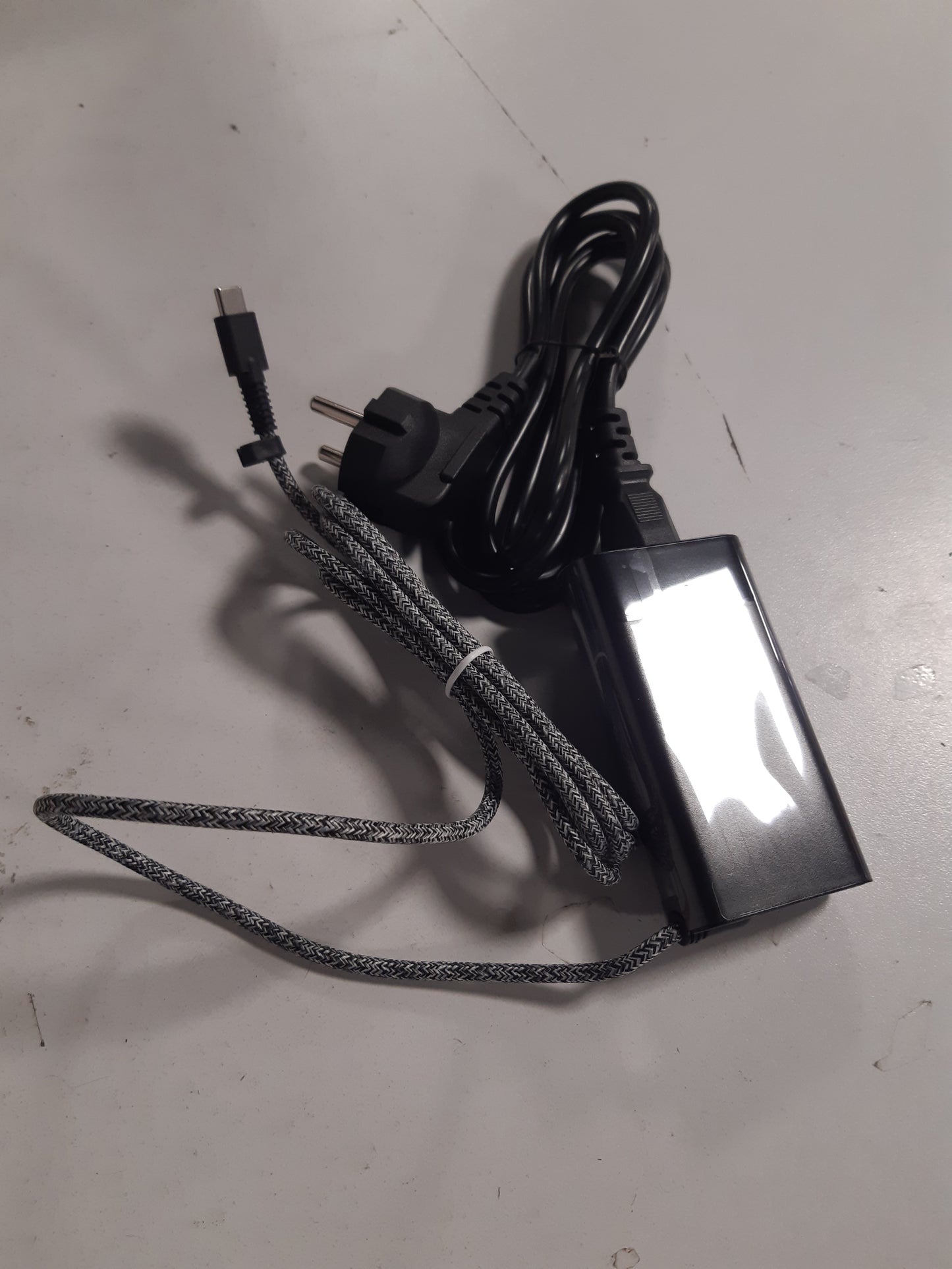 266851 - Karikues i ri i hollë USB-C 65W për laptop, i pajtueshëm me HP Spectre X360, Envy X360, EliteBook X360, Chromebook, Elite X2