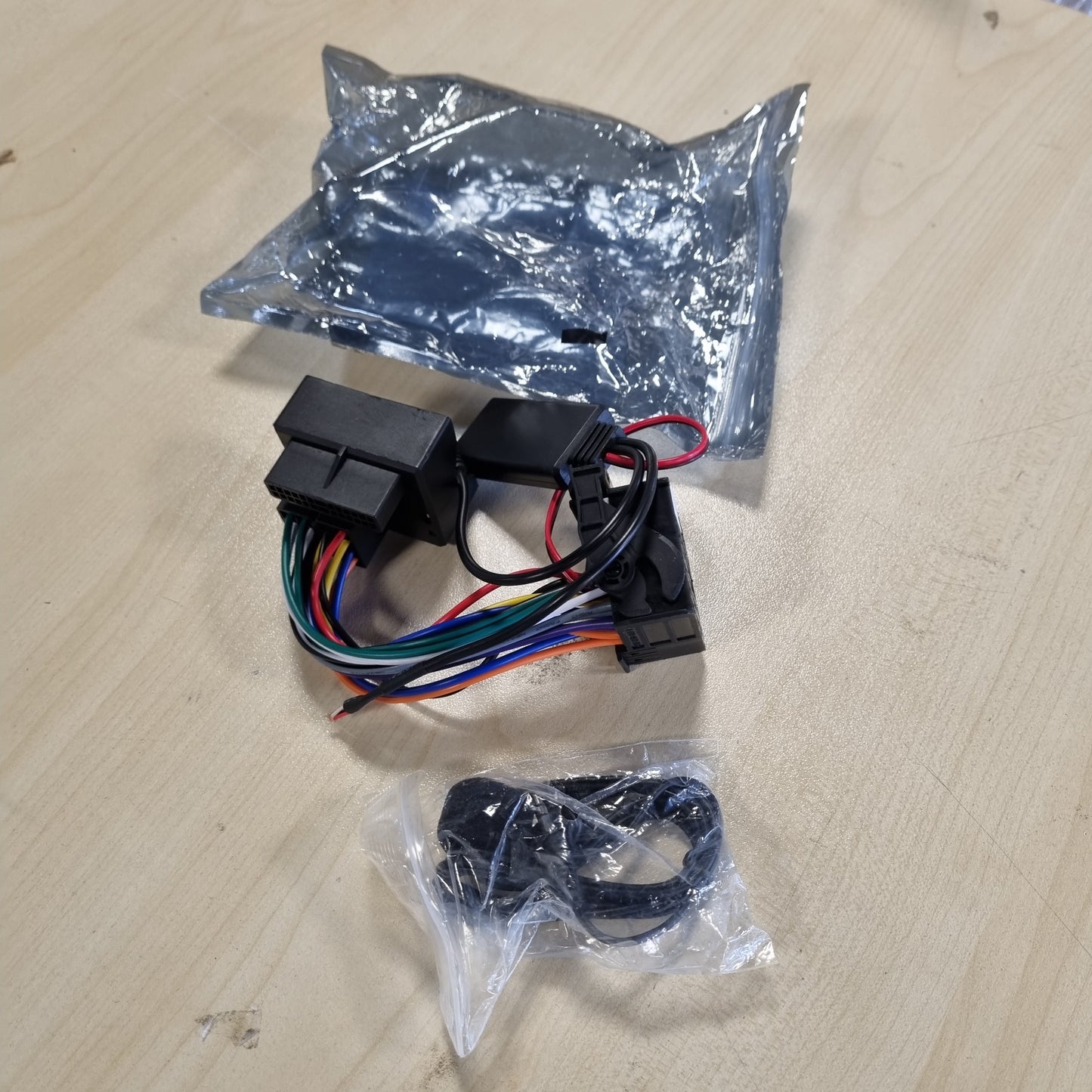 266974 - KIMISS Aksesorë elektronikë për automjete, adaptor Bluetooth Aux, kabllo Bluetooth 5.0 Aux 59.1 inç, i pajtueshëm me E60 E63 E64 E65 E66 E87